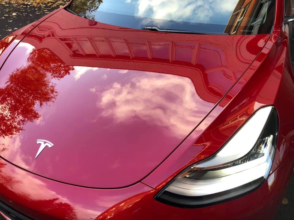 tesla_red_3