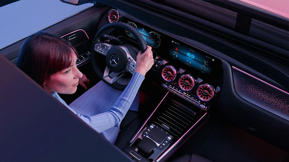 mercedes_eqa_4