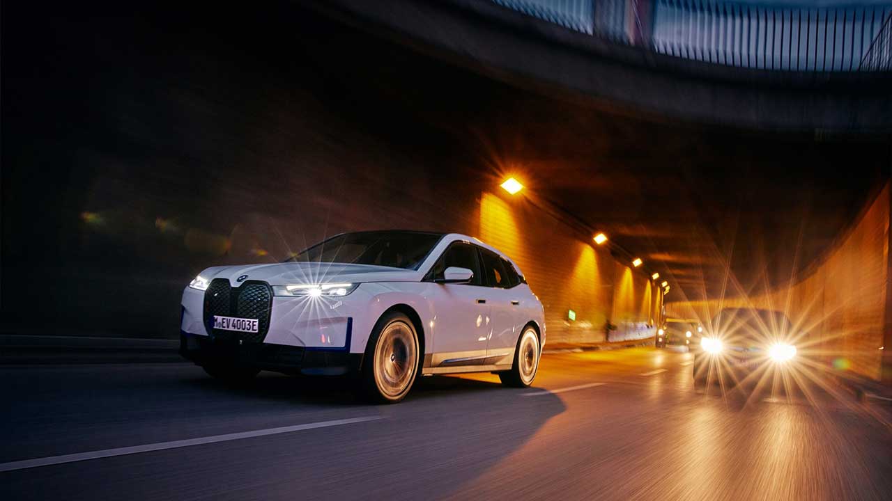 bmw-ix-gallery-1