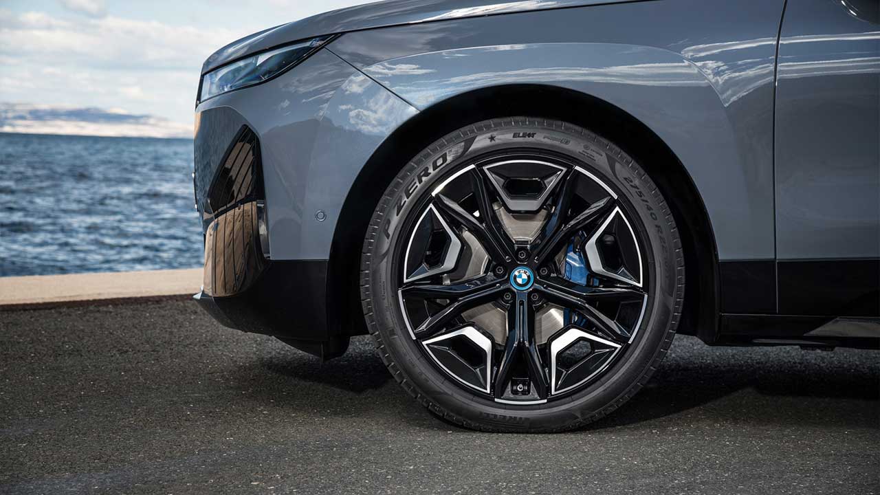 bmw-ix-gallery-2